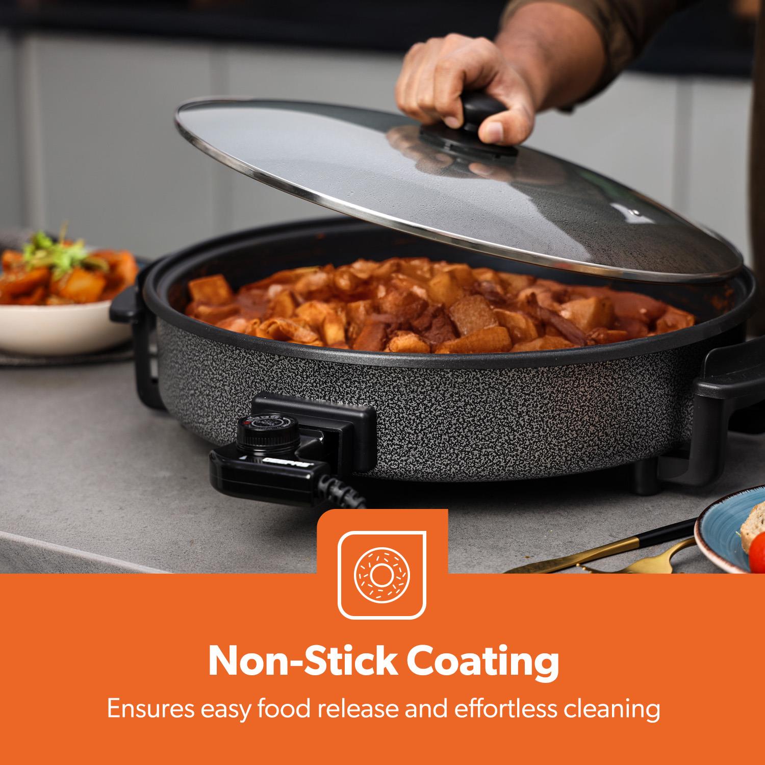 The image shows off the non-stick coating of the multi-cooker which ensures food does not stick during cooking.