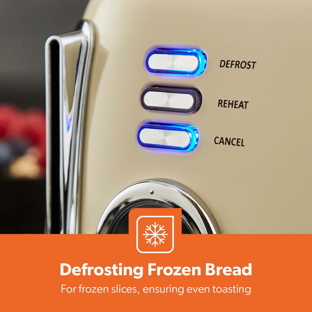Vintage Cream Retrovive Four-Slice Bread Toaster
