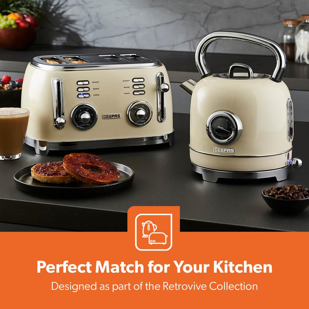Vintage Cream Retrovive Four-Slice Bread Toaster