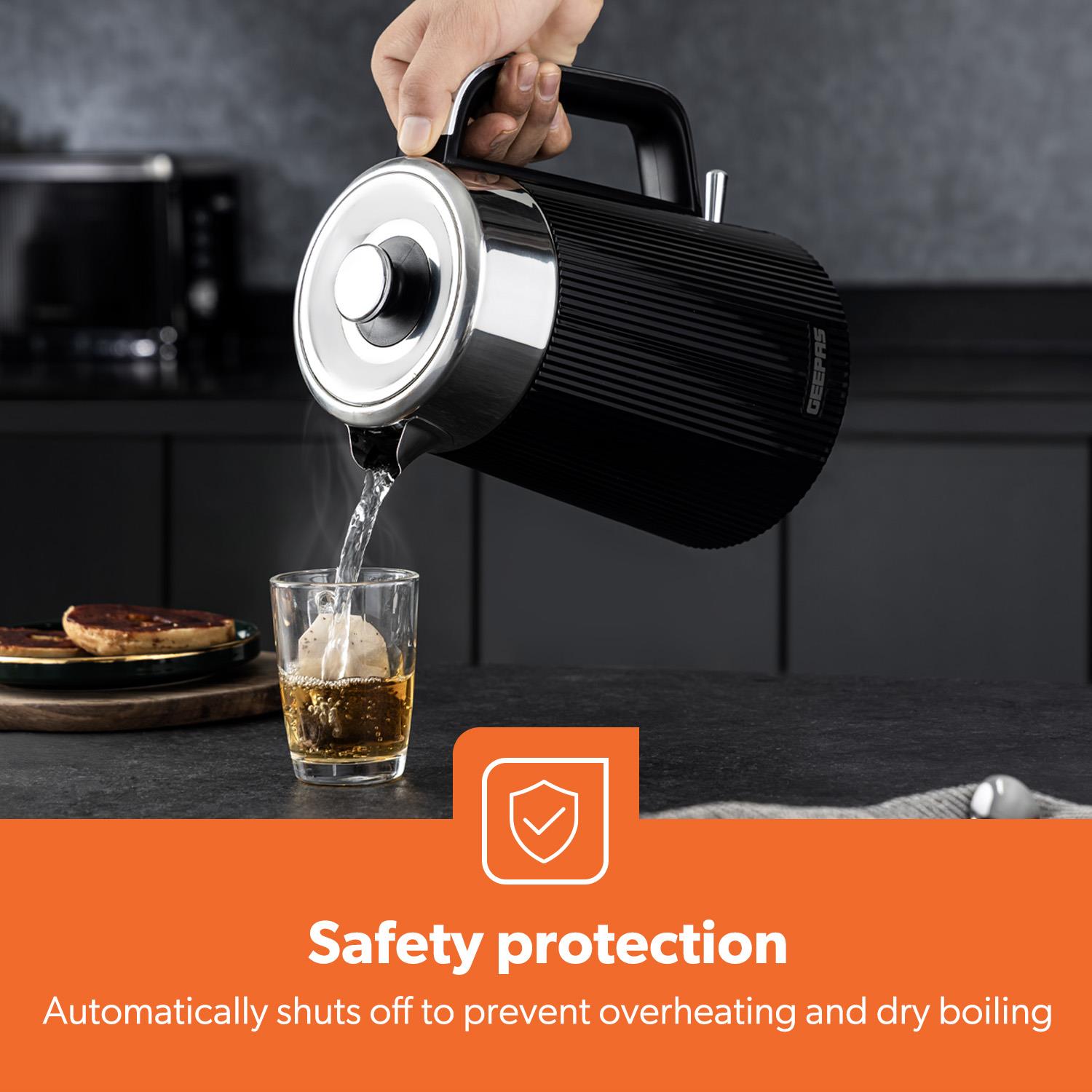 1.7L 3000W Electric Kettle & 4 Slice Toaster Kitchen Set Arcus Black