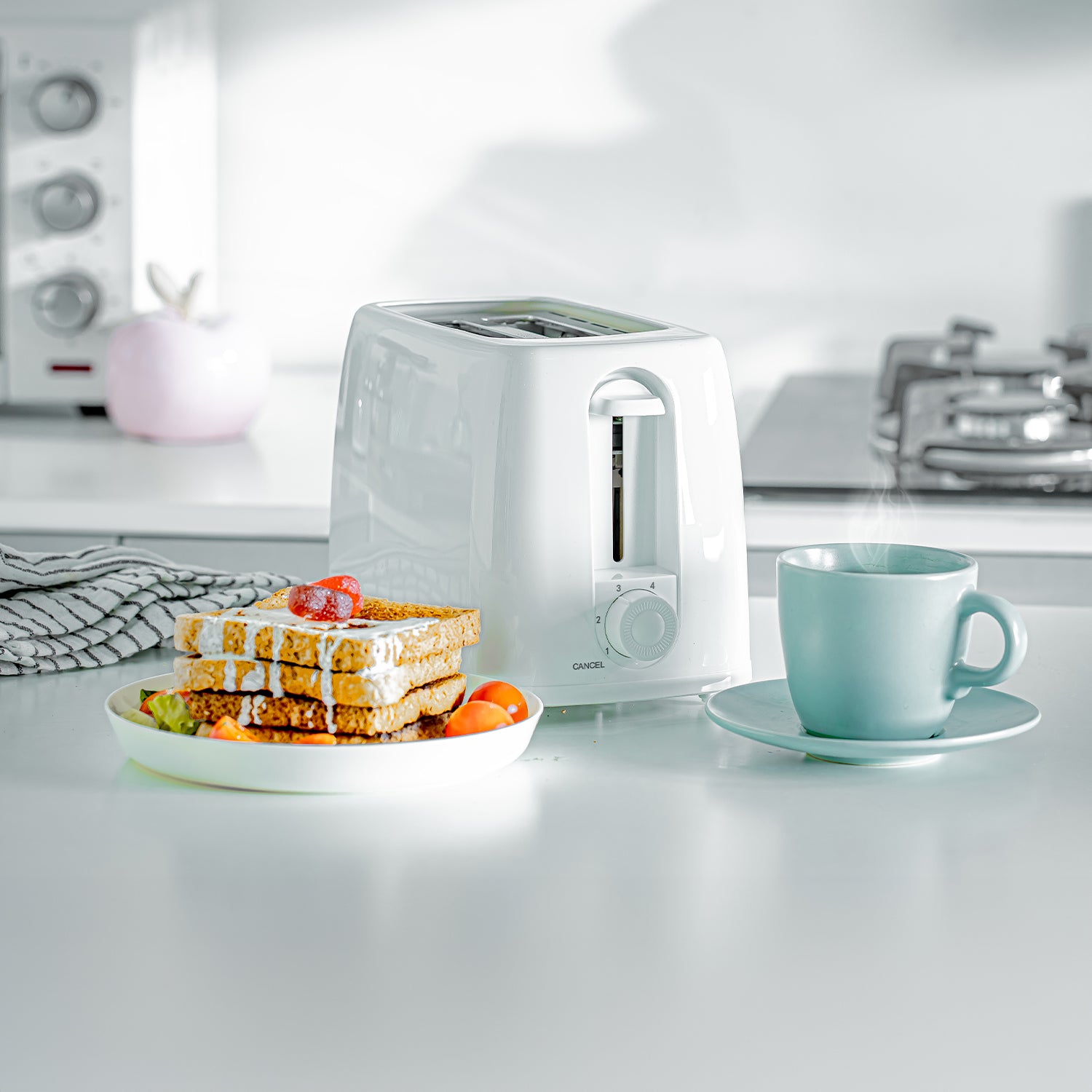 White 2-Slice Bread Toaster With 6 Level Browning