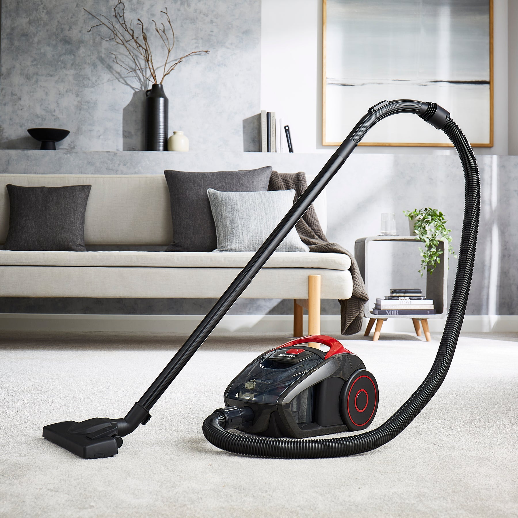 700W High-Power Cyclonic Vacuum Cleaner with HEPA Filter
