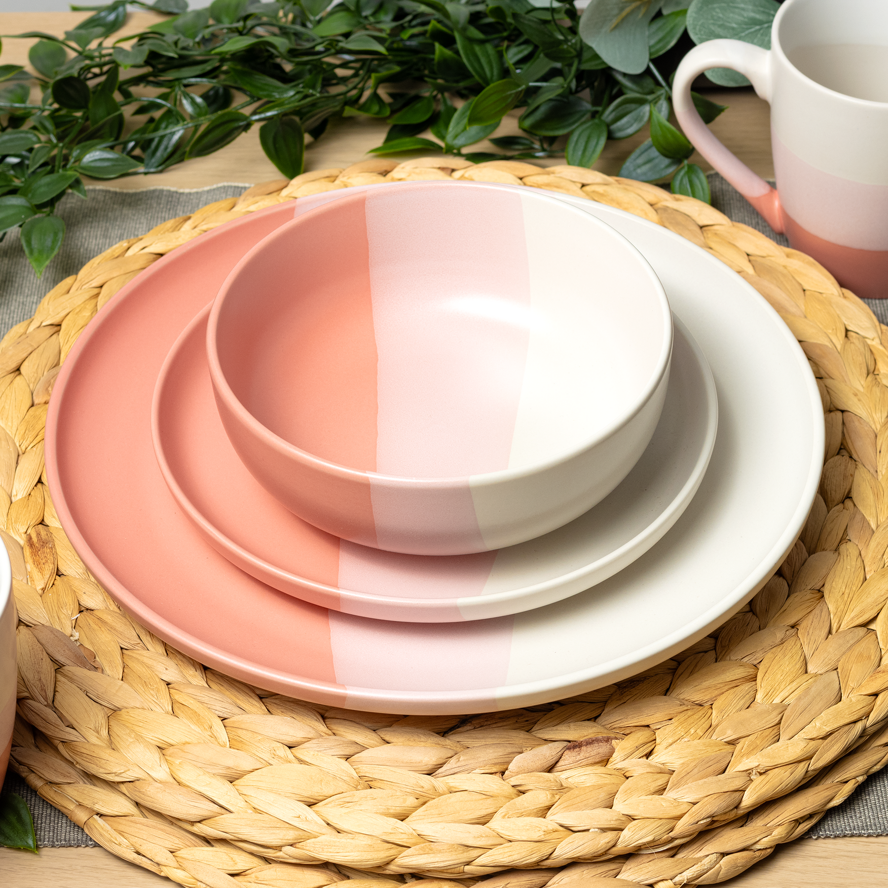 16-Piece Stoneware Dinner Set Plates, Bowls and Cups Set