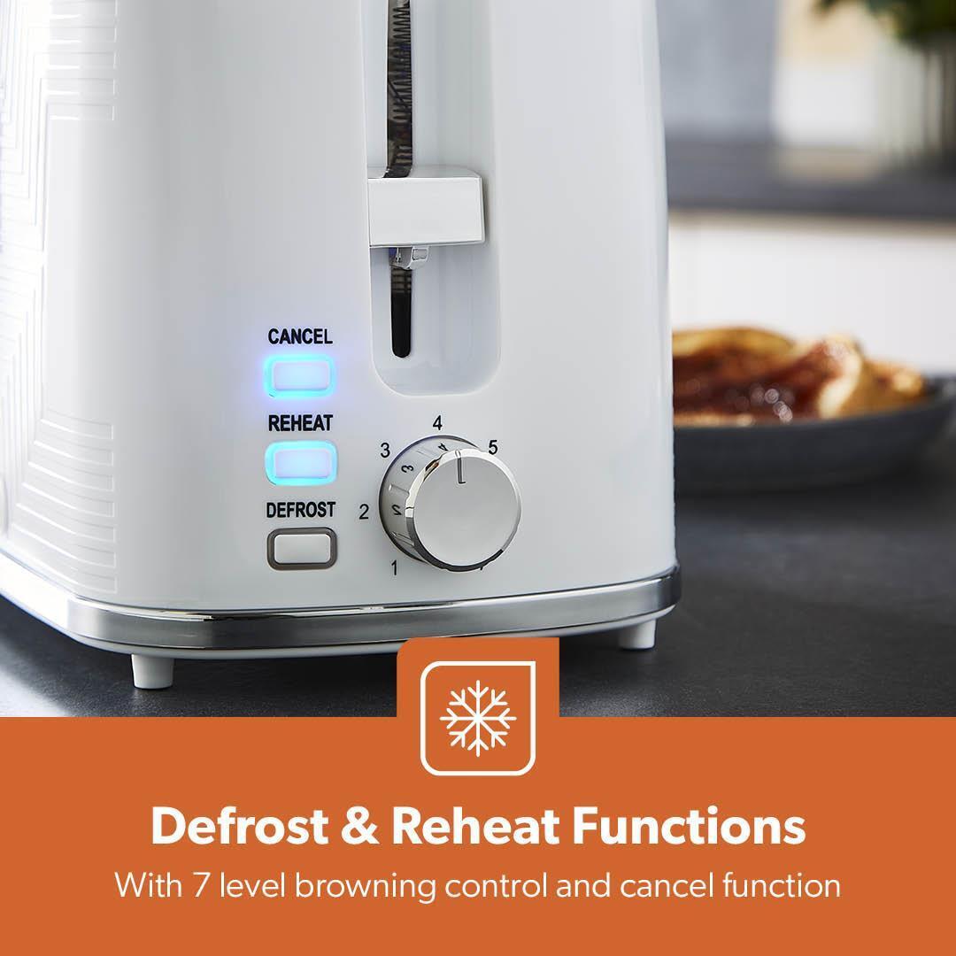 White 2-Slice Bread Toaster With 7 Level Browning Control