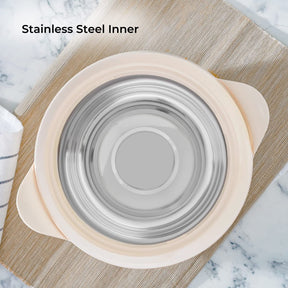 Casserole dish features a stainless steel insulated inner for better temperature control.