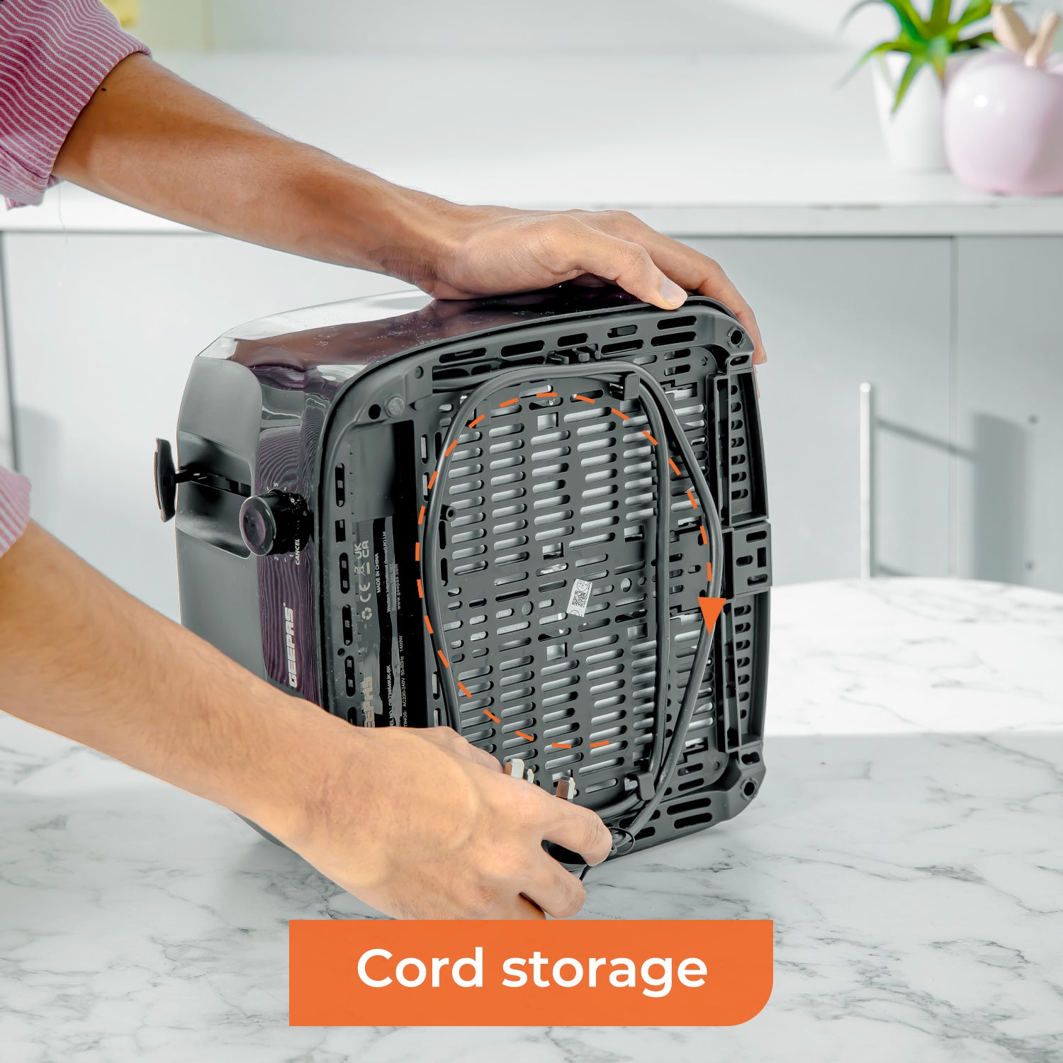 Four-Slice Black Bread Toaster With Browning Control