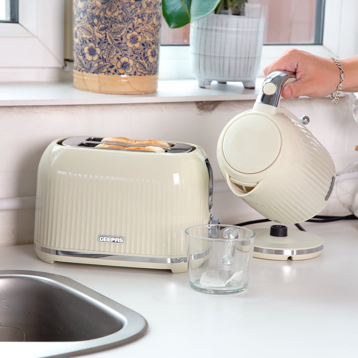 Everything You Need To Know About Kettle and Toaster Sets