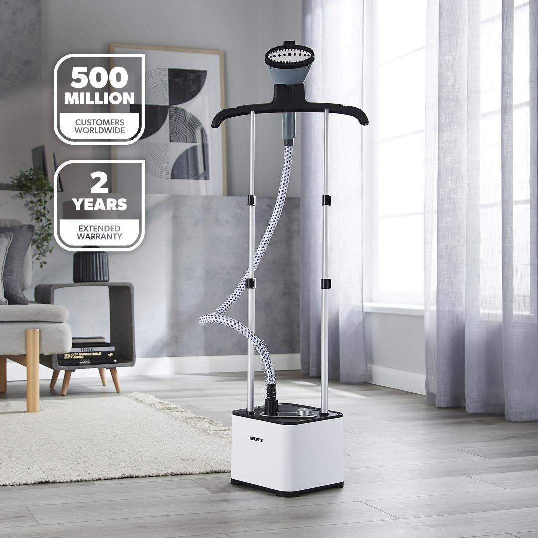 Upright 2000W Clothes Steamer With Integrated Hanger
