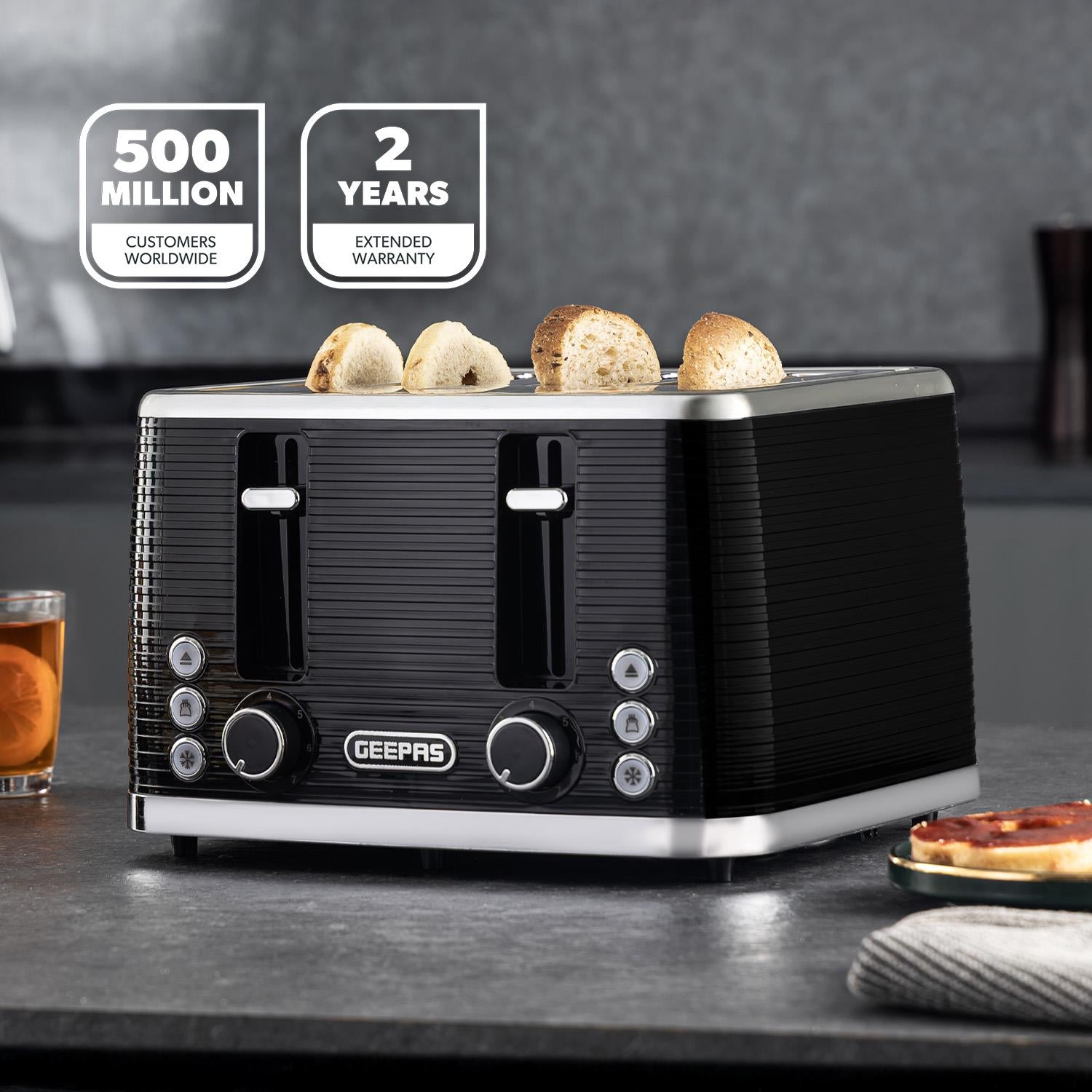 Black Linear 4 Slice Toaster With 7 Browning Levels 1600W