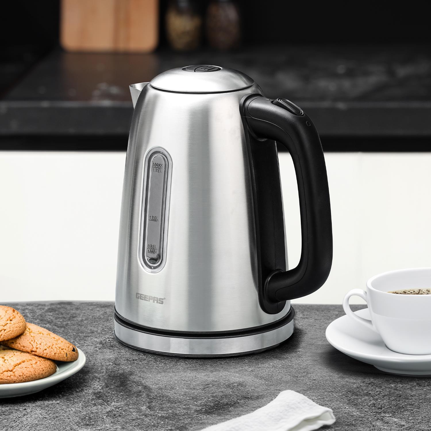 1.7L Electric Kettle, 2 Slice Bread Toaster & 9.2L Air Fryer Set