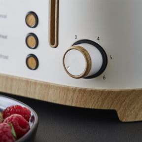 Cream NordiQ 4-Slice Toaster With  6 Browning Levels