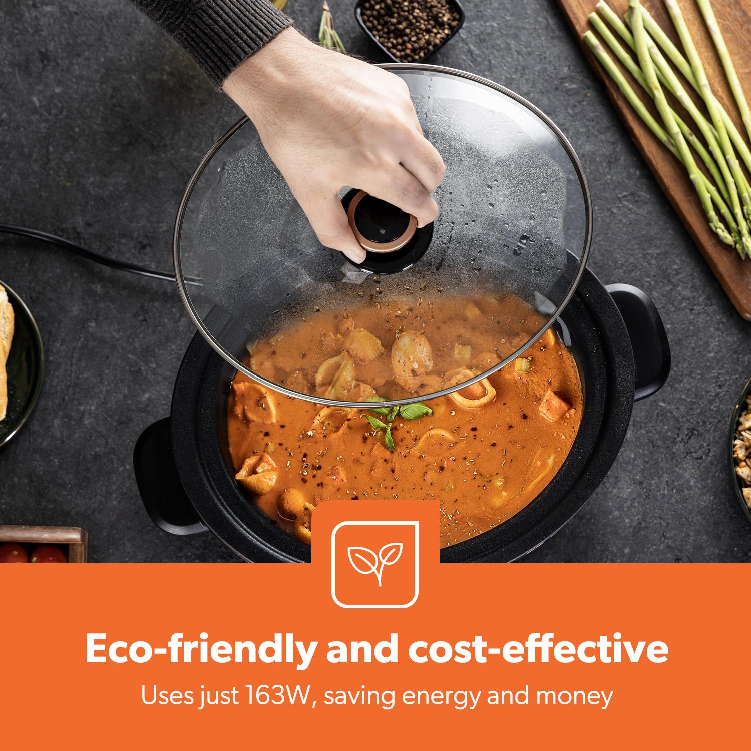 6.5L Black and Gold Slow Cooker With Three-Heat Settings