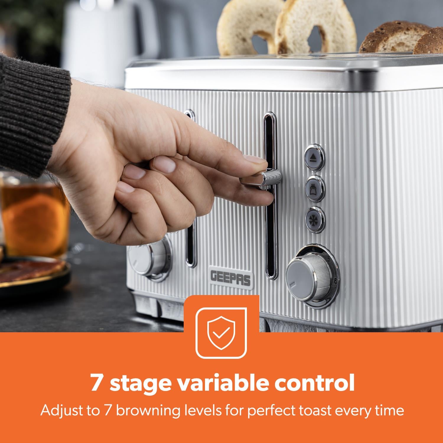 4 Slice Toaster 7 Browning Defrost Reheat Function 1860W Arcus White