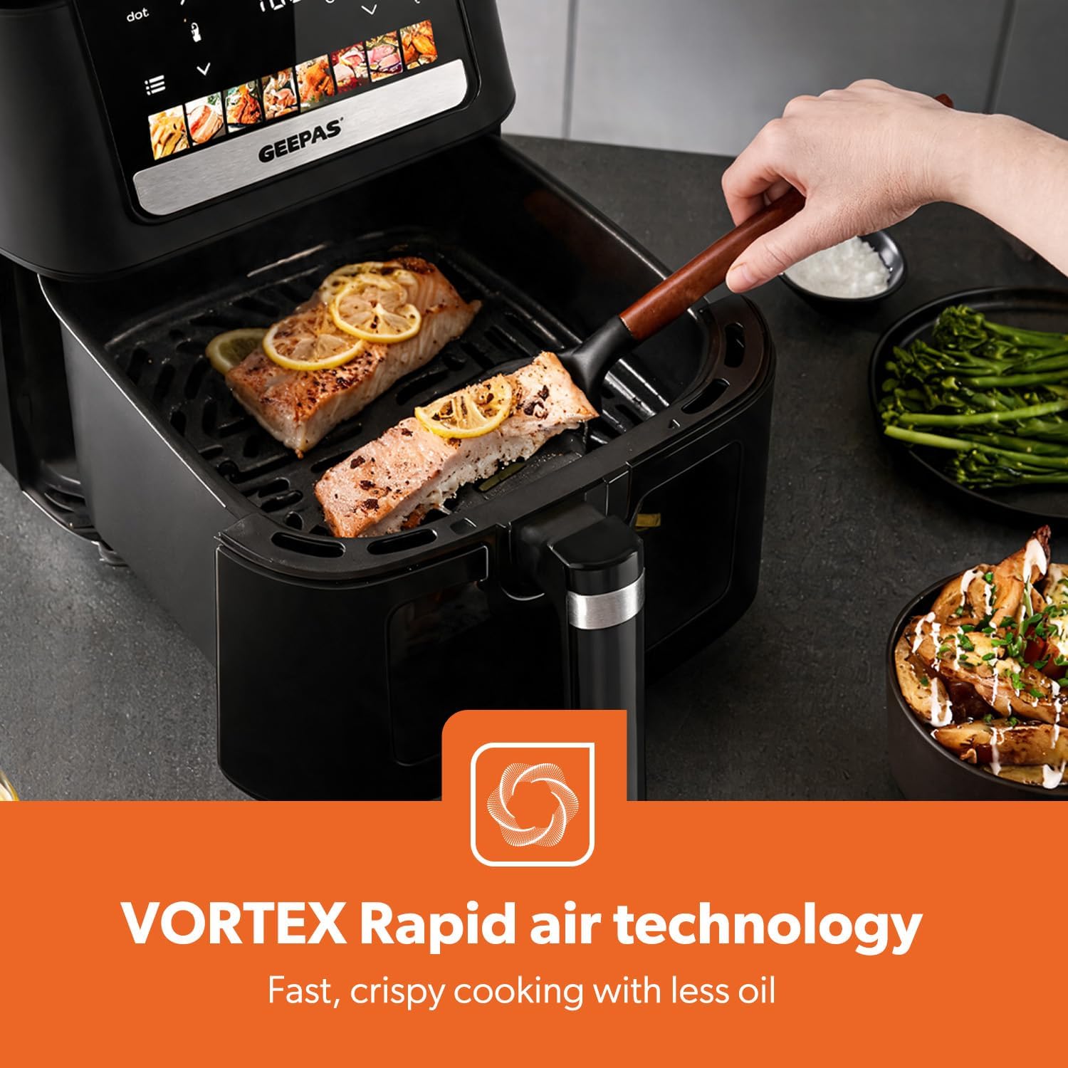 6.5L Digital Family-Sized 8-in-1 Convection Air Fryer with LED Touchscreen
