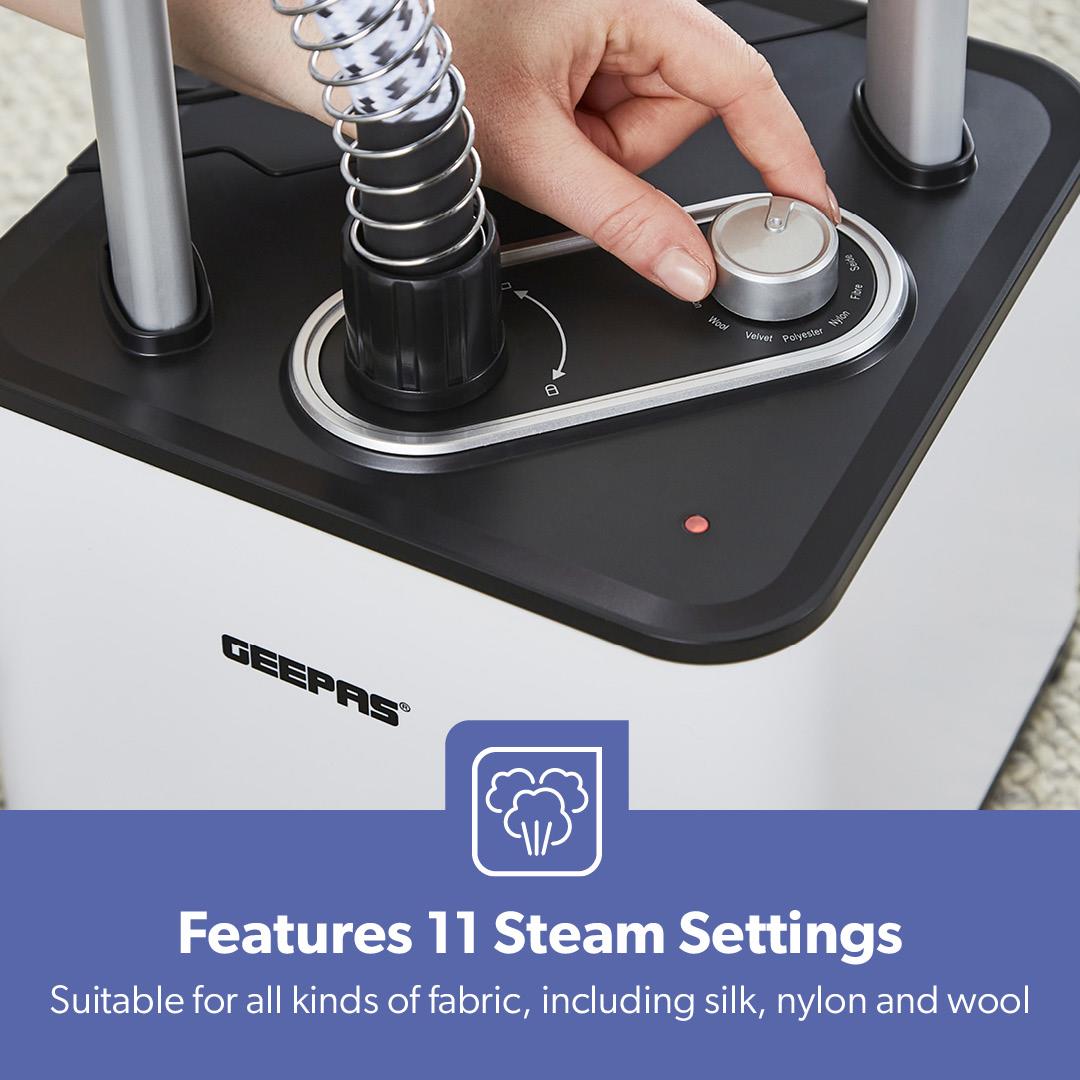Upright 2000W Clothes Steamer With Integrated Hanger