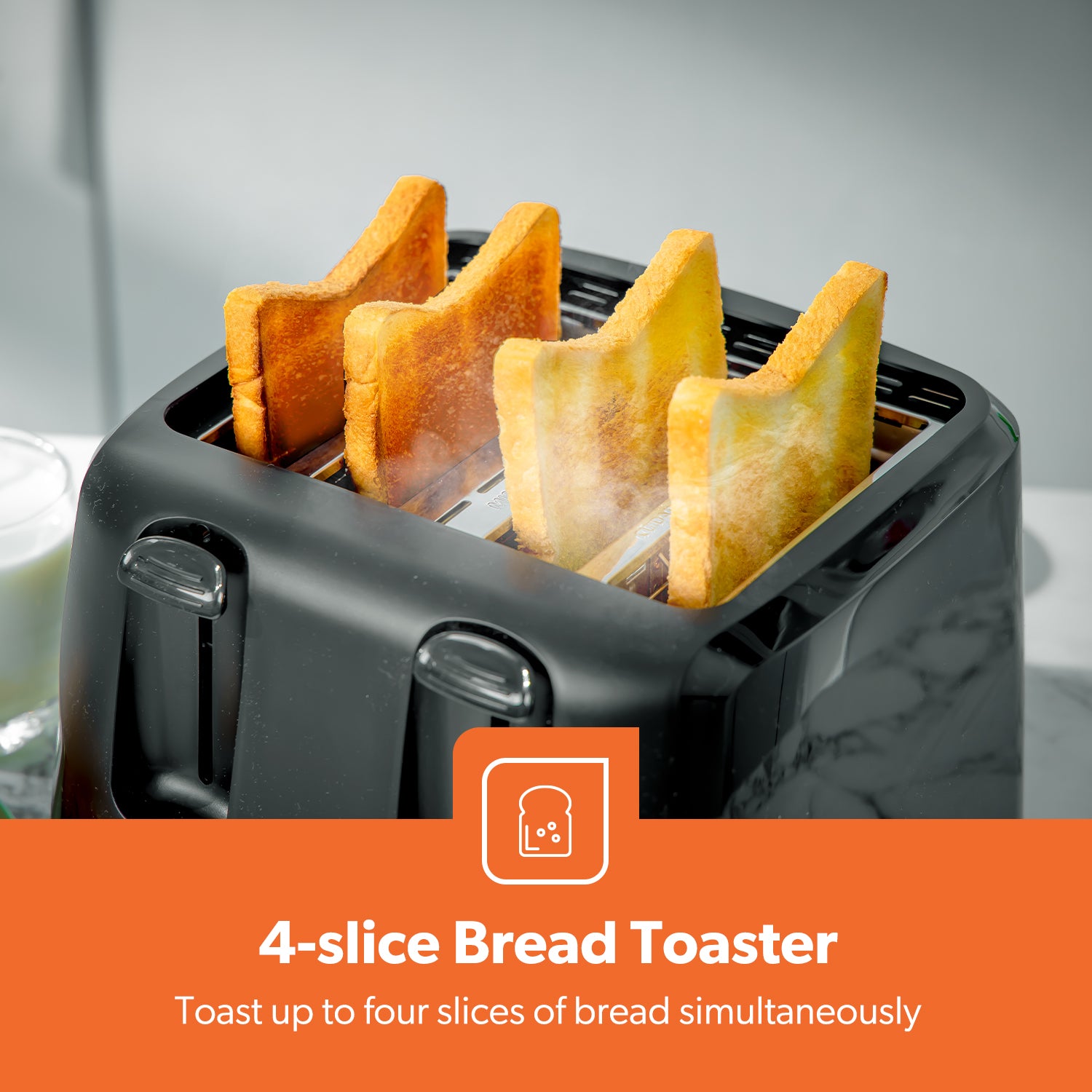 Four-Slice Black Bread Toaster With Browning Control