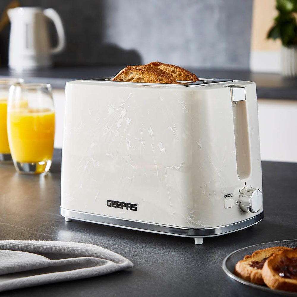 White 2-Slice Bread Toaster With 7-Level Browning Control | Geepas UK