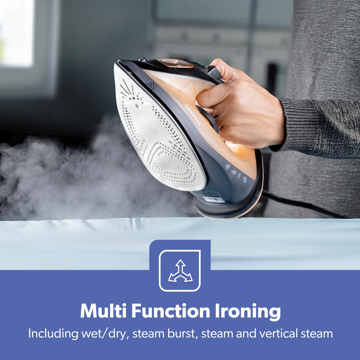 Black & Gold 1800W Non-Stick Steam Iron With Adjustable Temperature