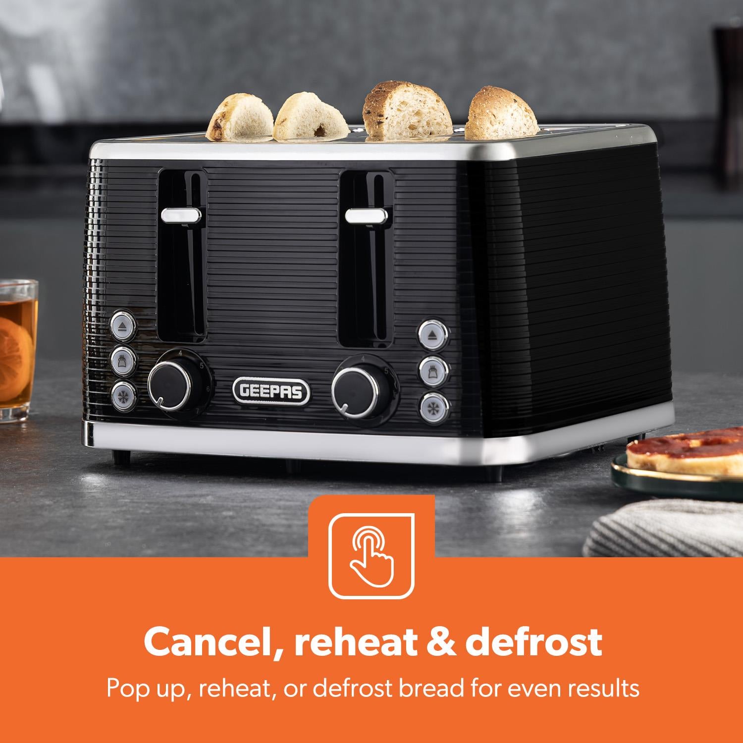 Black Linear 4 Slice Toaster With 7 Browning Levels 1600W