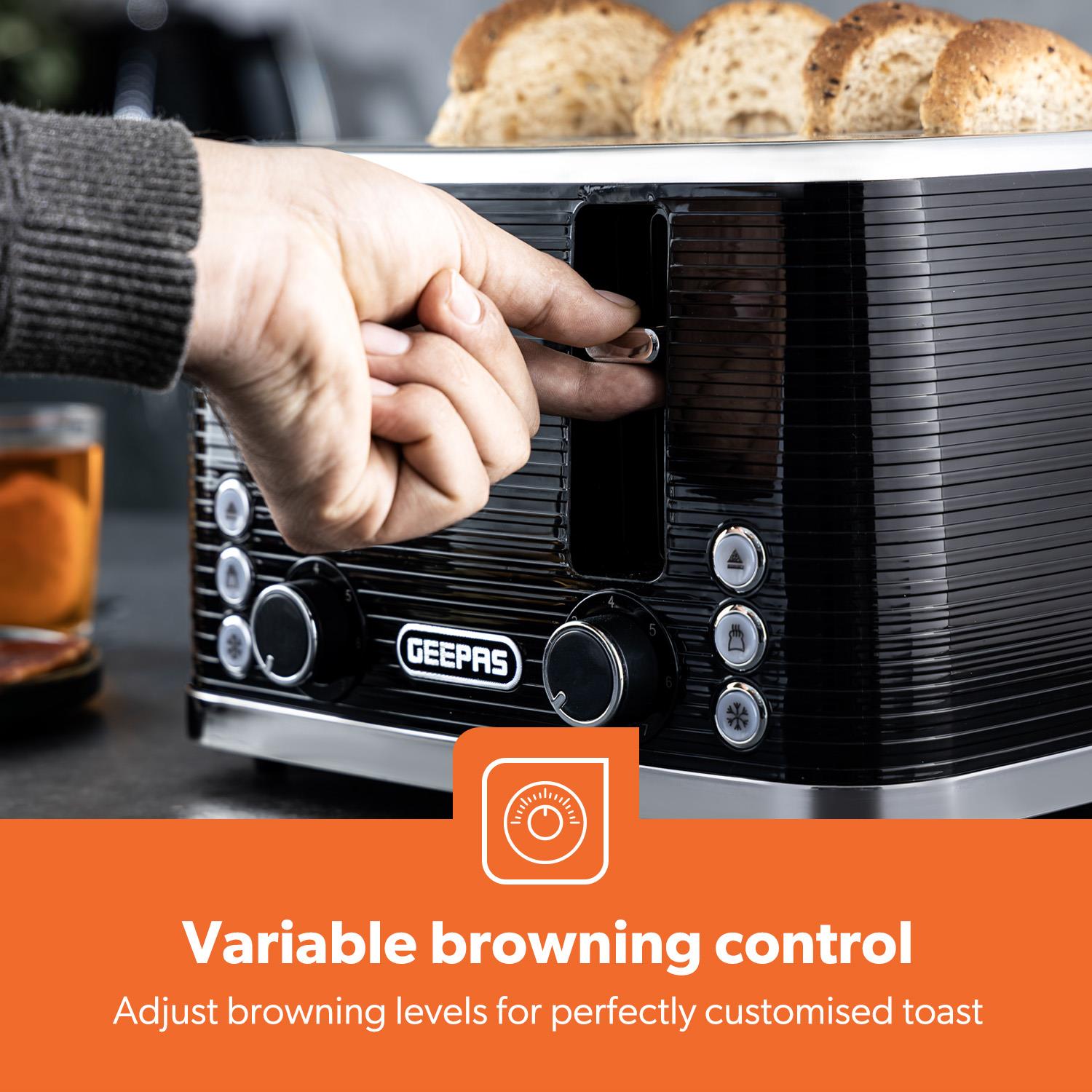 Black Linear 4 Slice Toaster With 7 Browning Levels 1600W