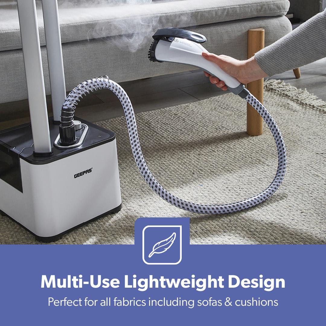 Upright 2000W Clothes Steamer With Integrated Hanger